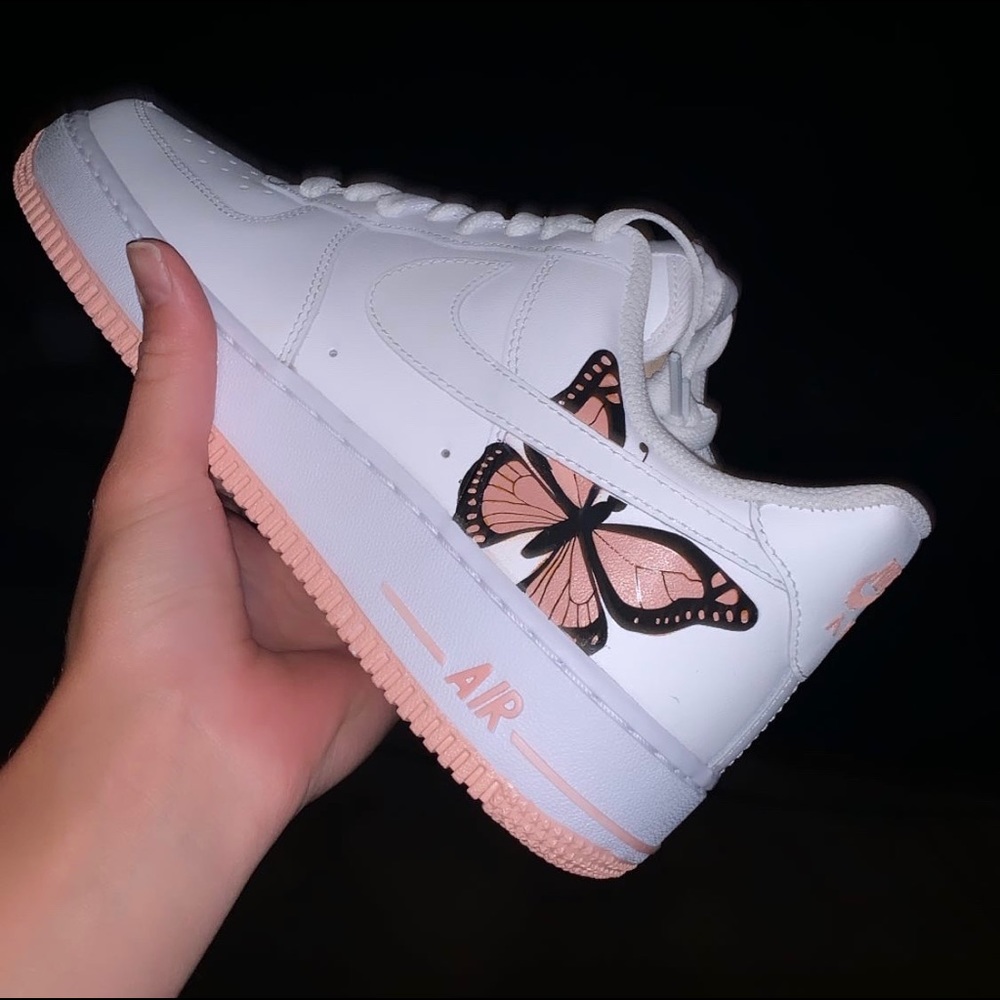 Butterfly custom Air Force 1